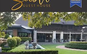 Siesta Guesthouse & Wedding Venue - Frankfort